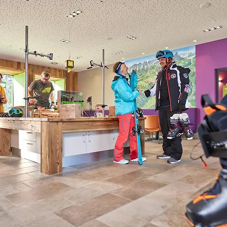 Explorer Stubaital Hotel 4*